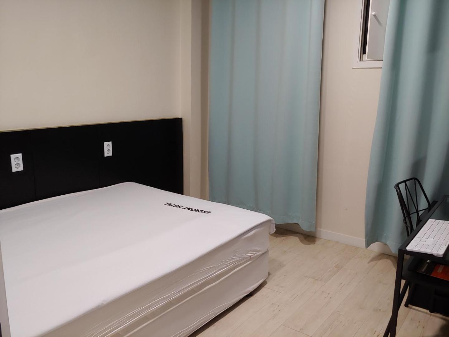 Ekonomy Hotel Gumi Extérieur photo